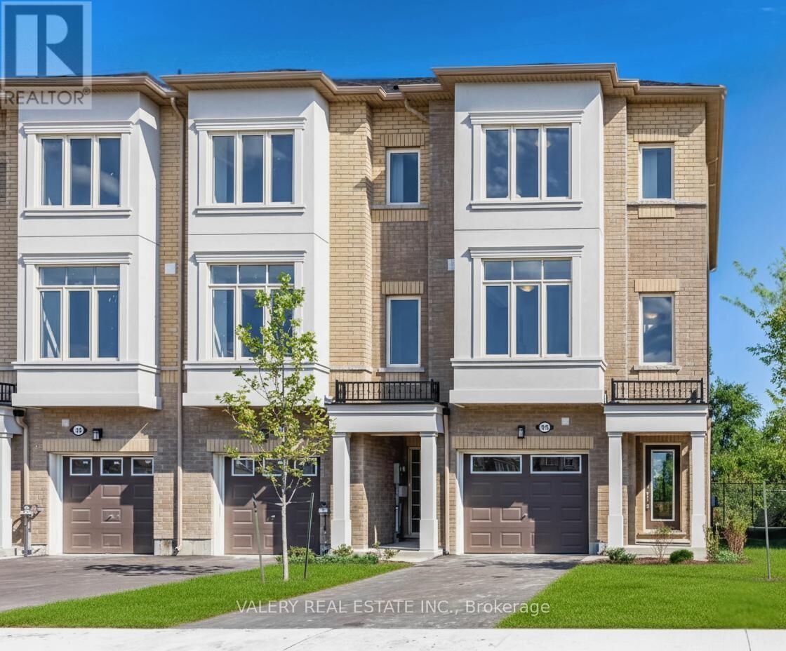Property Photo:  135 Pidgeon Street  ON M1L 0J3 