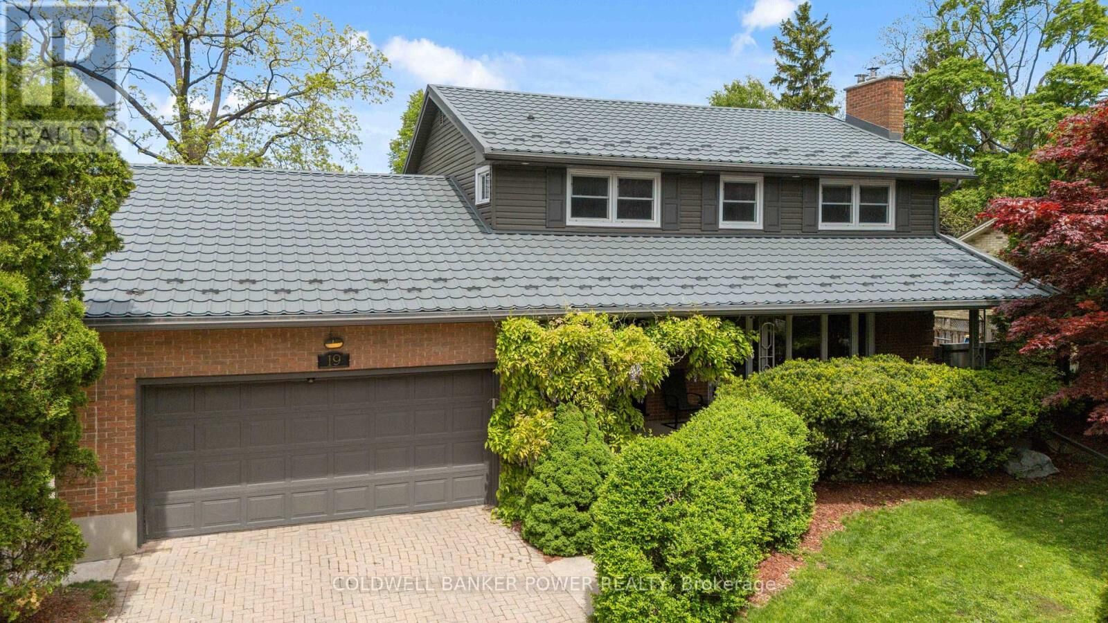 Photo de la propriété: 19 Linksgate Road ON N6G 2A6