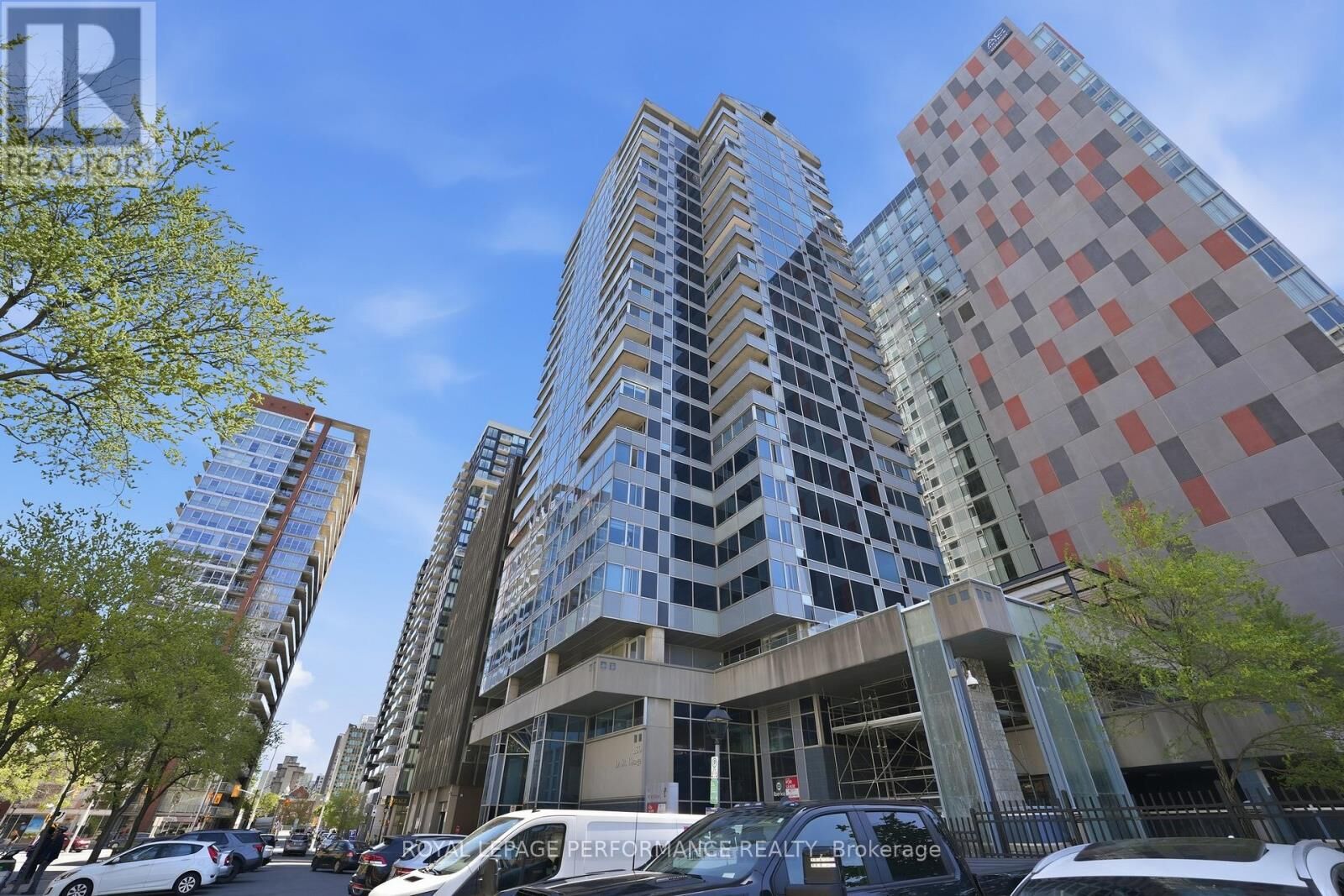 Property Photo:  160 George Street 1601  ON K1N 9M2 