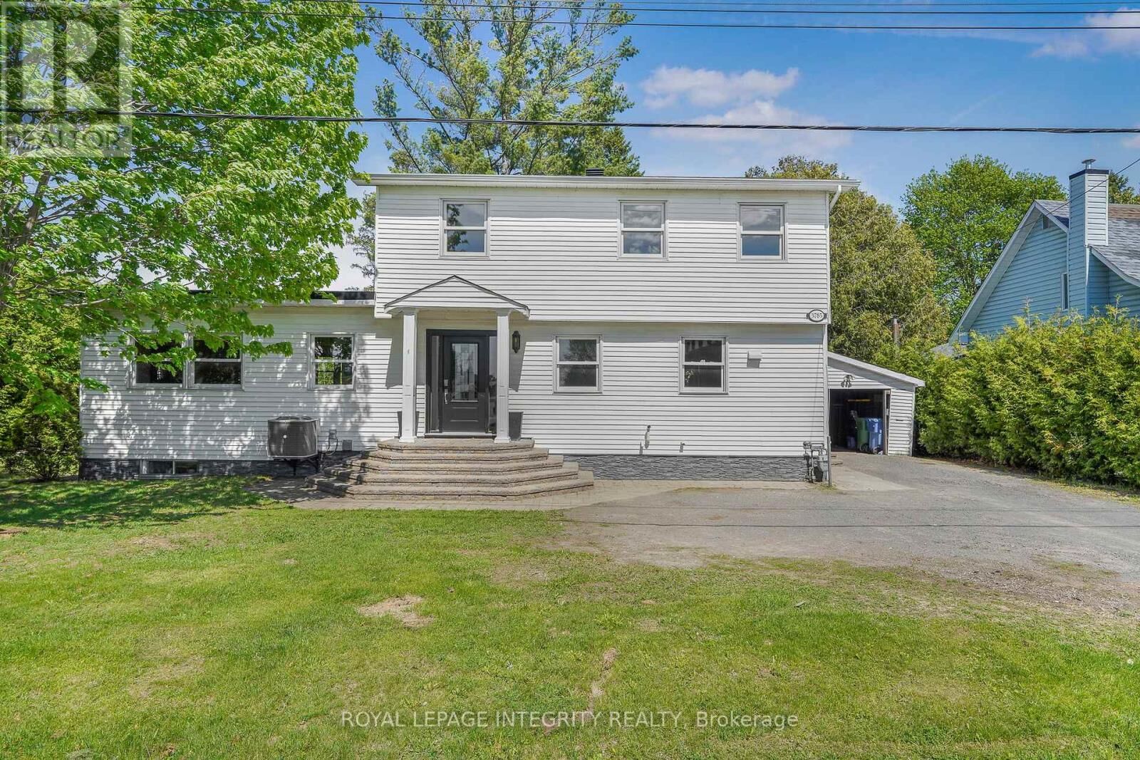 Property Photo:  3785 Rue Cartier Street  ON K0A 1E0 