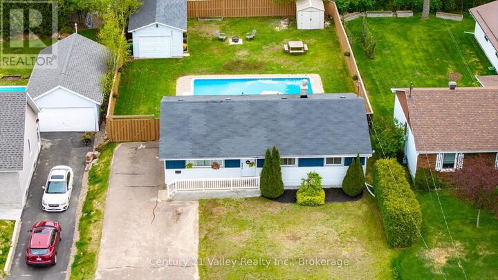Property Photo: 36 Mary Street ON K8H 1R9