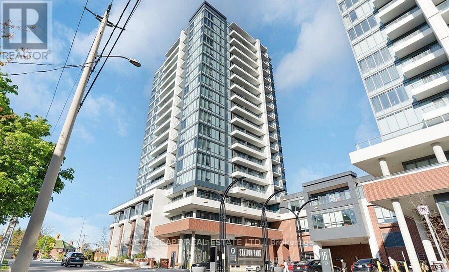 Property Photo:  5 Wellington Street 814  ON N2G 0E3 