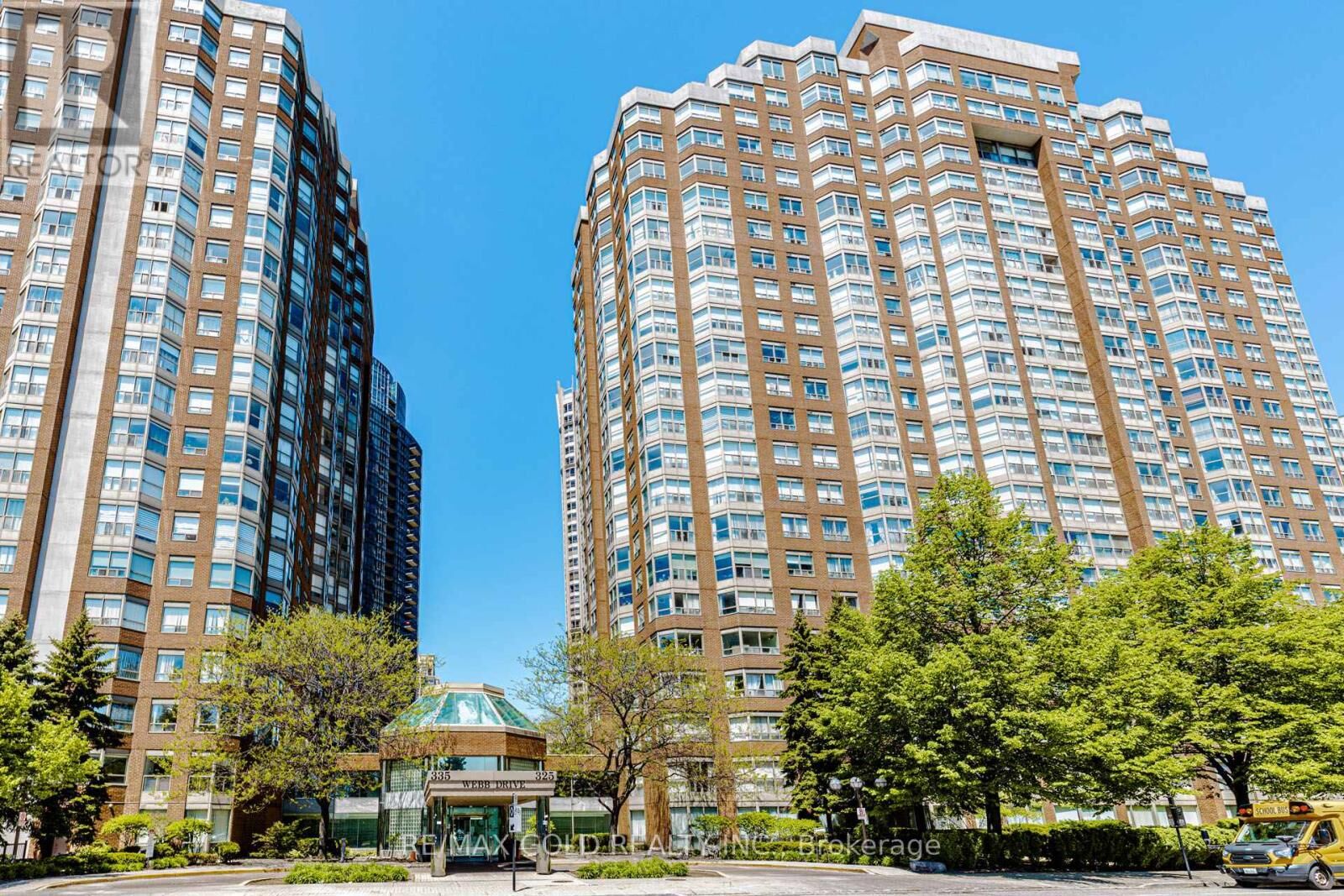 Property Photo:  325 Webb Drive Ph 201  ON L5B 3Z9 