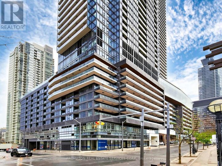 Property Photo: 1 Concord Cityplace Way 2808 ON M5V 0X3