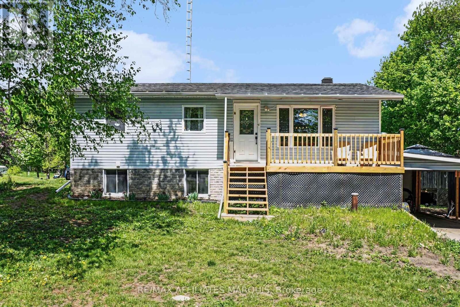 Property Photo:  10 Bay Road  ON K0G 1L0 