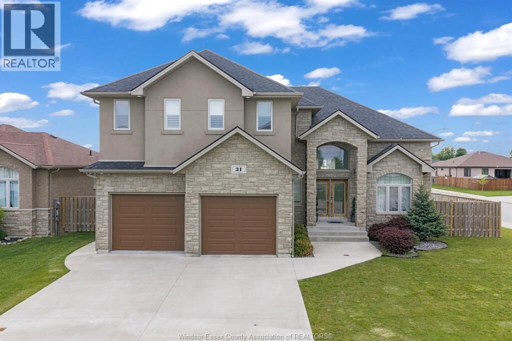 Property Photo: 31 Heathview Trail ON N8H 0C5