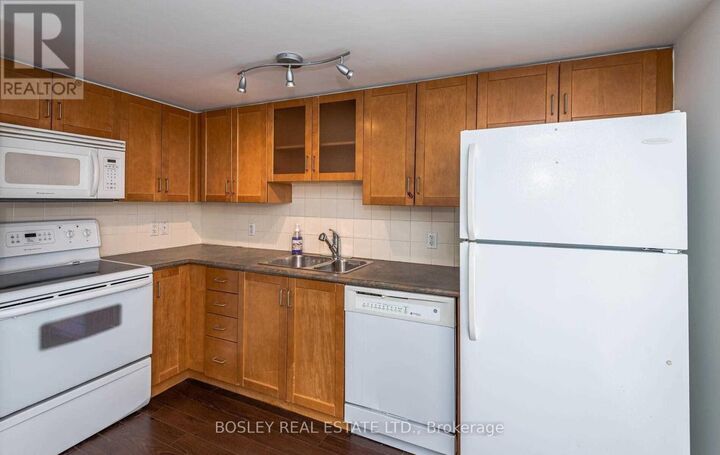Property Photo:  54 East Liberty Street 1007  ON M6K 3P3 