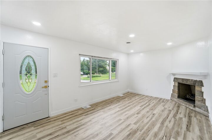 Property Photo: 1228 Alta Vista Drive OH 45420