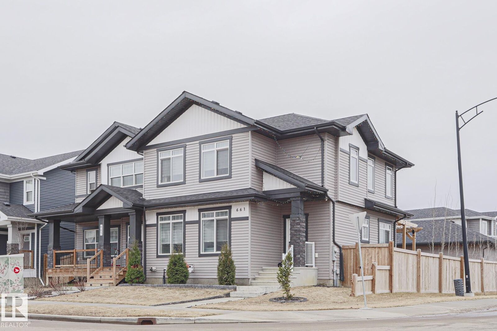 Property Photo:  661 Lewis Greens Drive NW  AB T5T 7G3 
