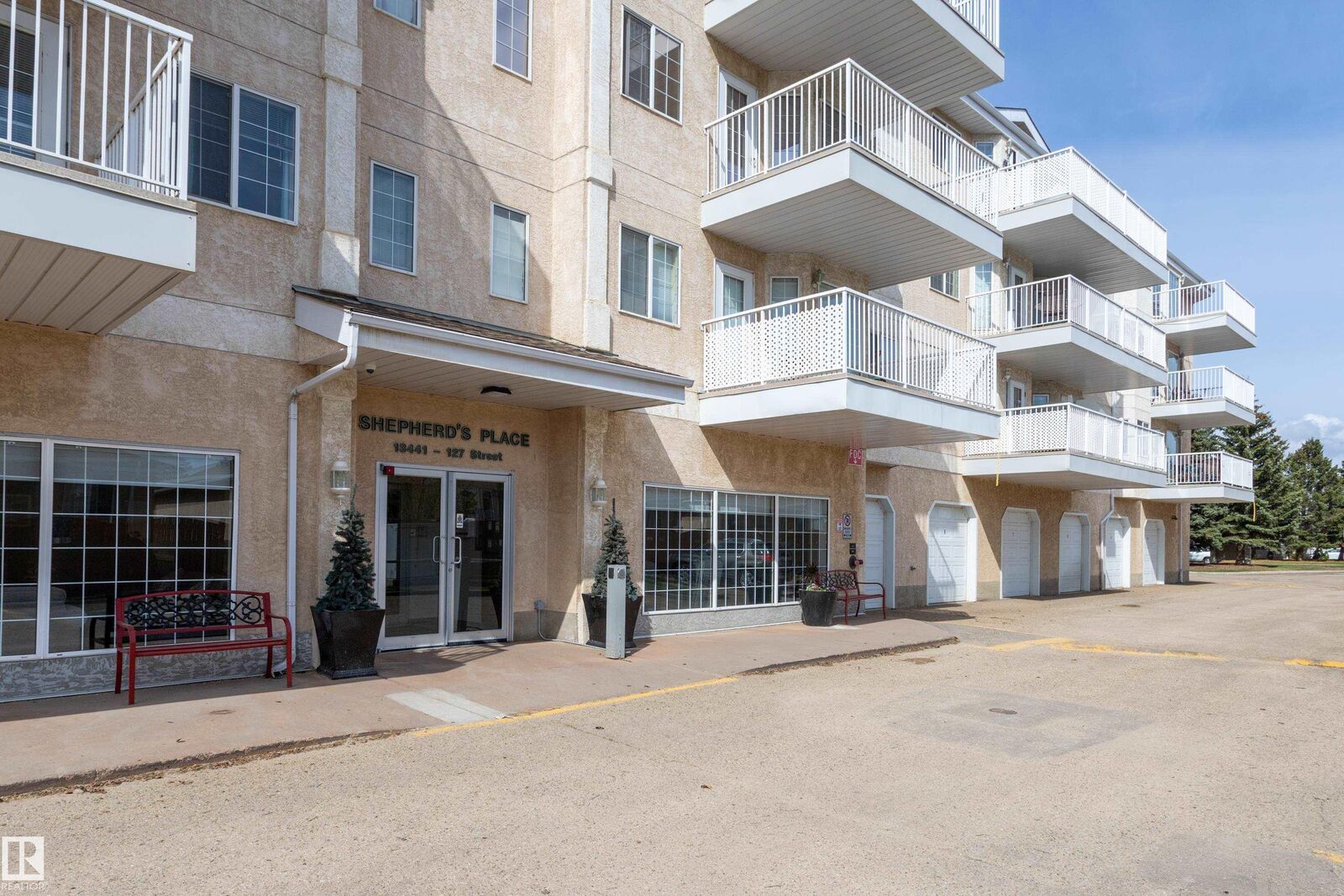 Property Photo:  13441 127 Street NW 435  AB T5L 5B6 