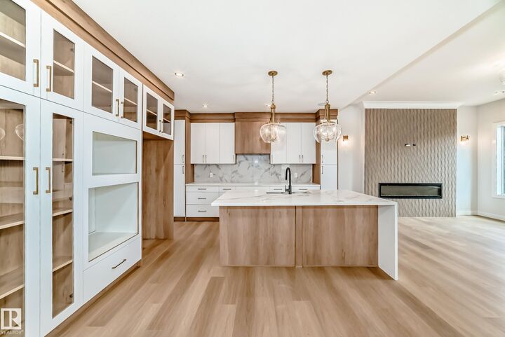 Property Photo: 47 Meadowgrove Lane AB T7X 0W2