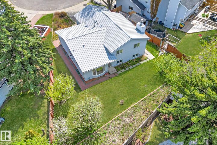 Property Photo: 17946 57 Avenue NW AB T6M 1X3