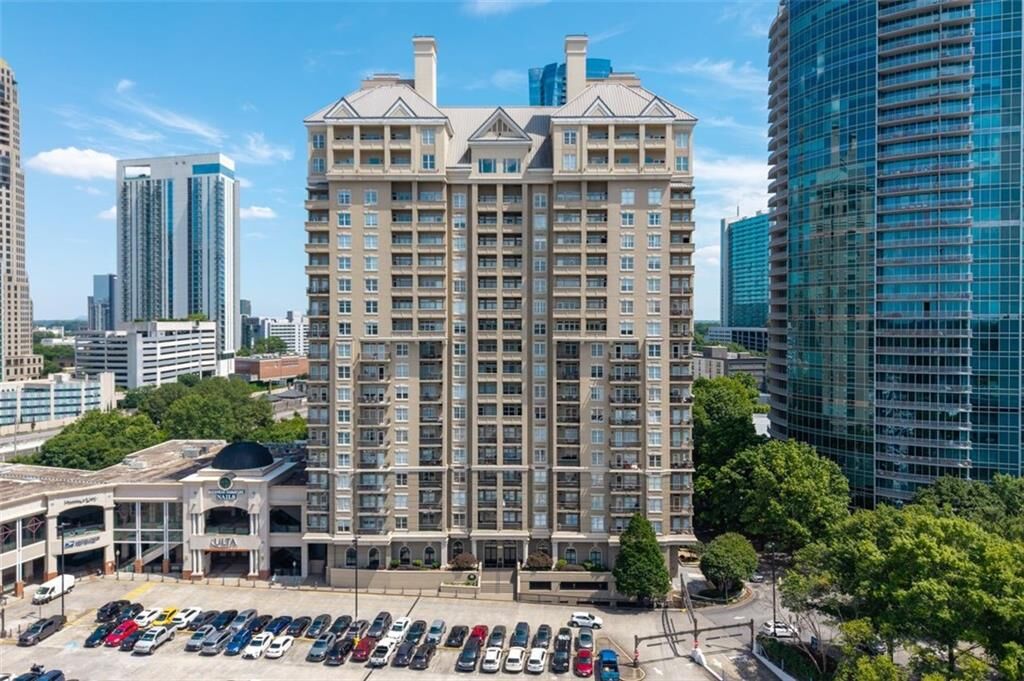Property Photo:  3334 Peachtree Road NE 103  GA 30326 