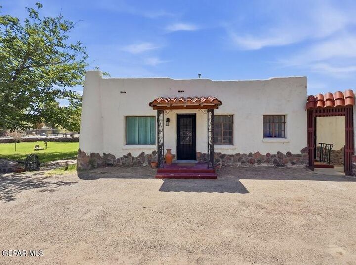 Property Photo: 4135 Emory Road TX 79922