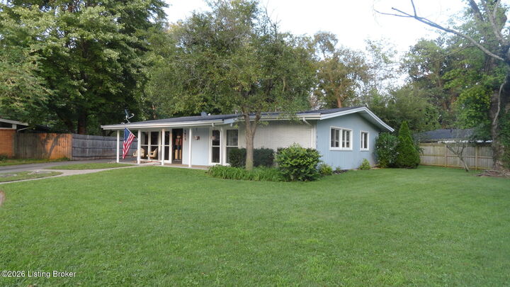 Property Photo: 1913 Claremoor Dr KY 40223