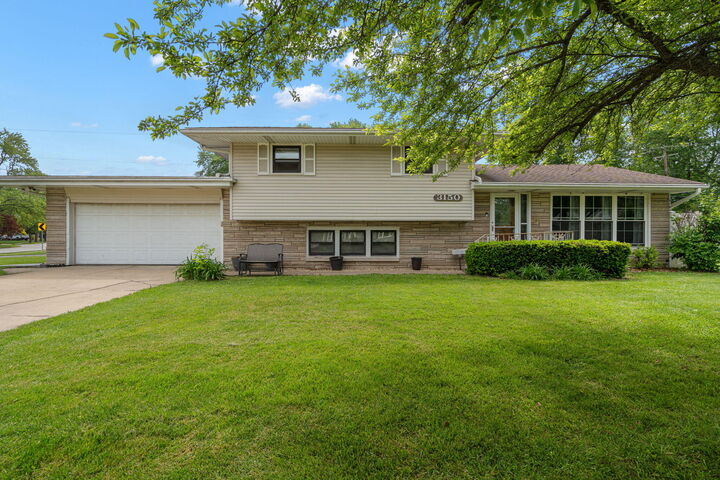 Property Photo:  3150 Oakwood Street  IN 46368 