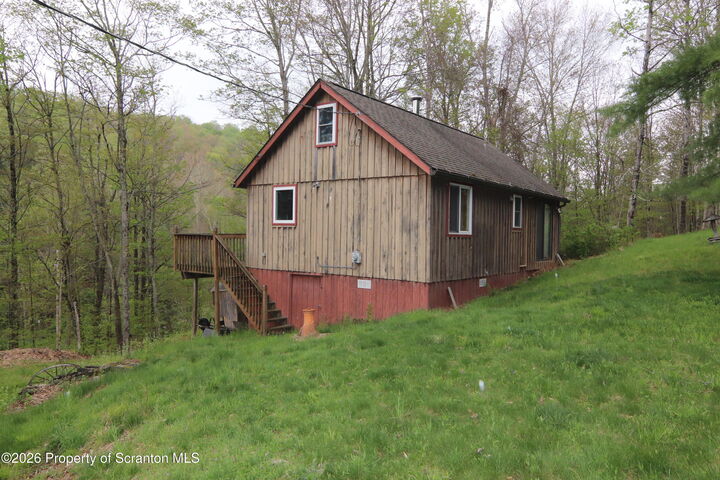 Property Photo:  300 Pennsworth Hill Road  PA 18630 