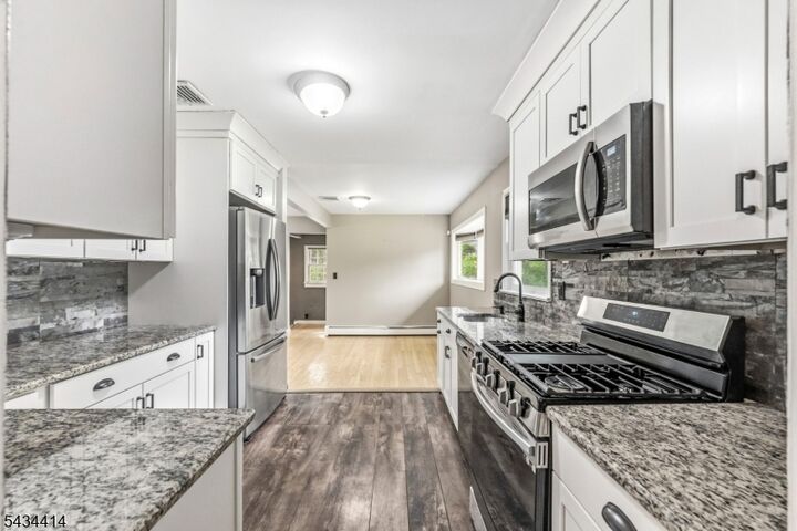Property Photo:  128 Upper High Crest Dr  NJ 07480 