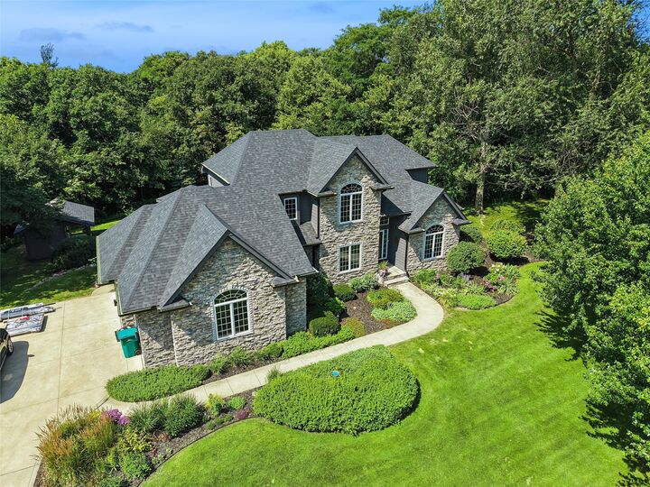 Property Photo: 11576 NW Timberbrooke Lane IA 50111
