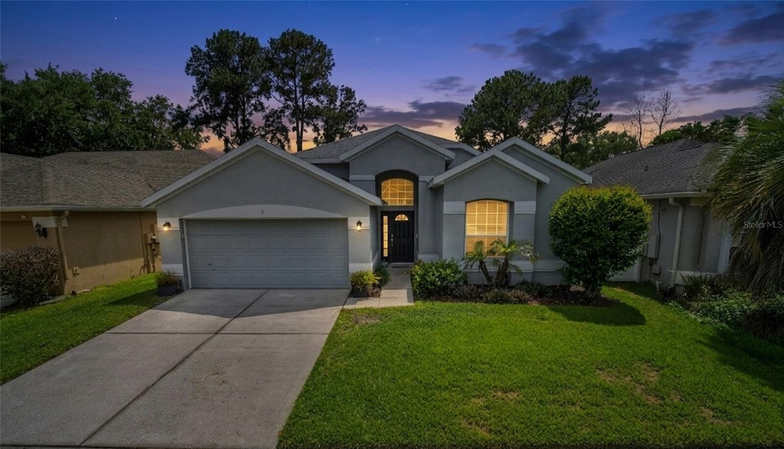 Property Photo:  6 Pied Court  FL 32828 