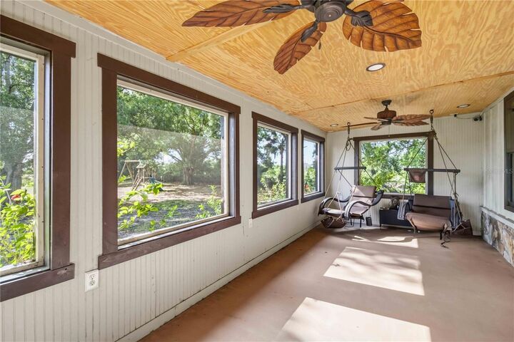 Property Photo:  7597 SE Highway 31  FL 34266 