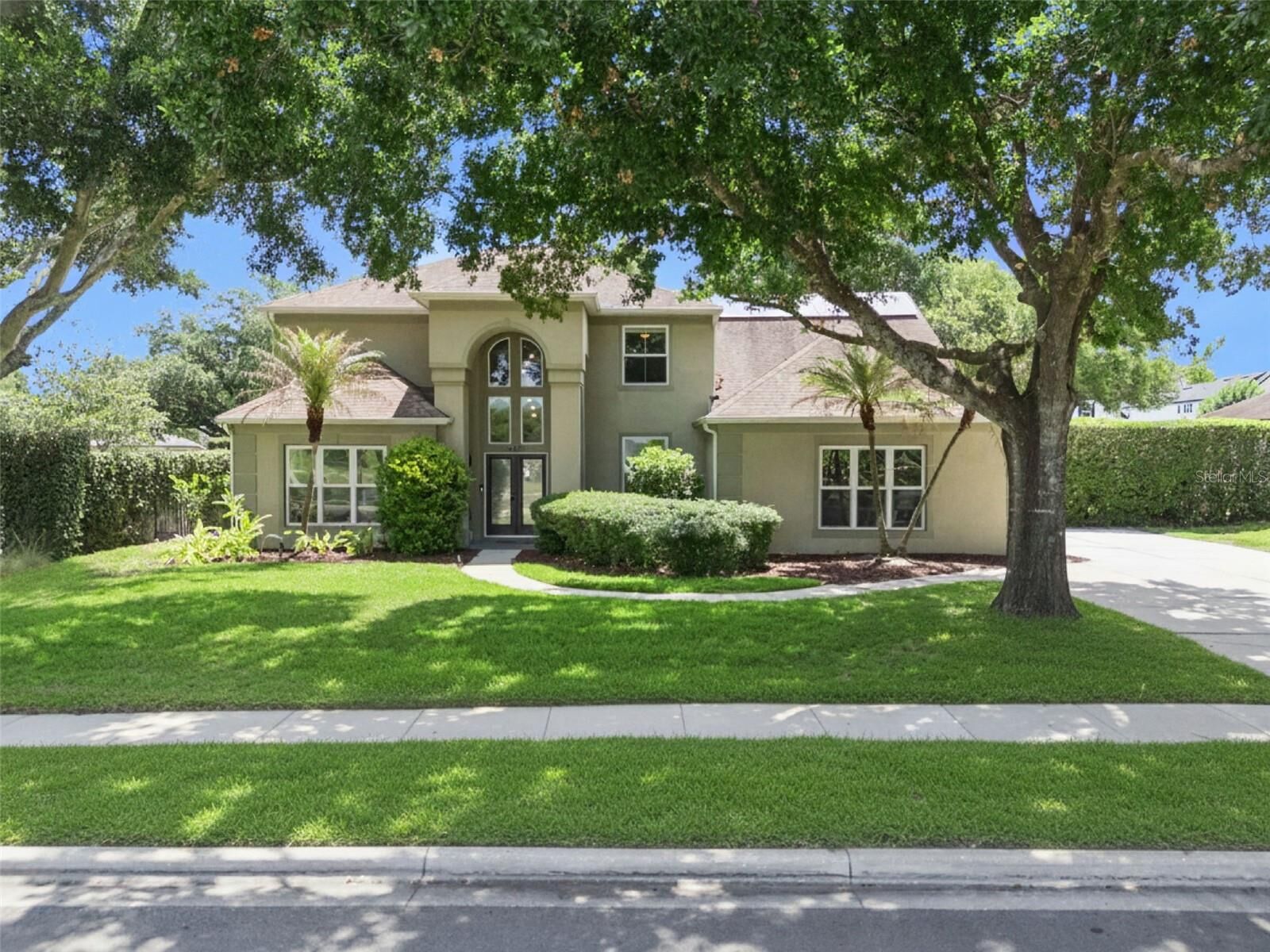 Property Photo:  