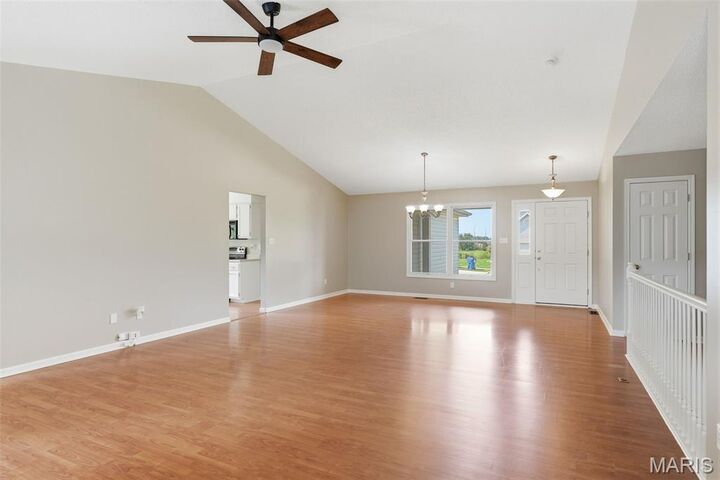 Property Photo: 814 Emerald Place Drive MO 63304