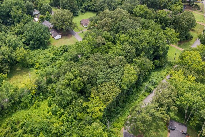 Property Photo:  4996 E Shore Dr  TN 38109 