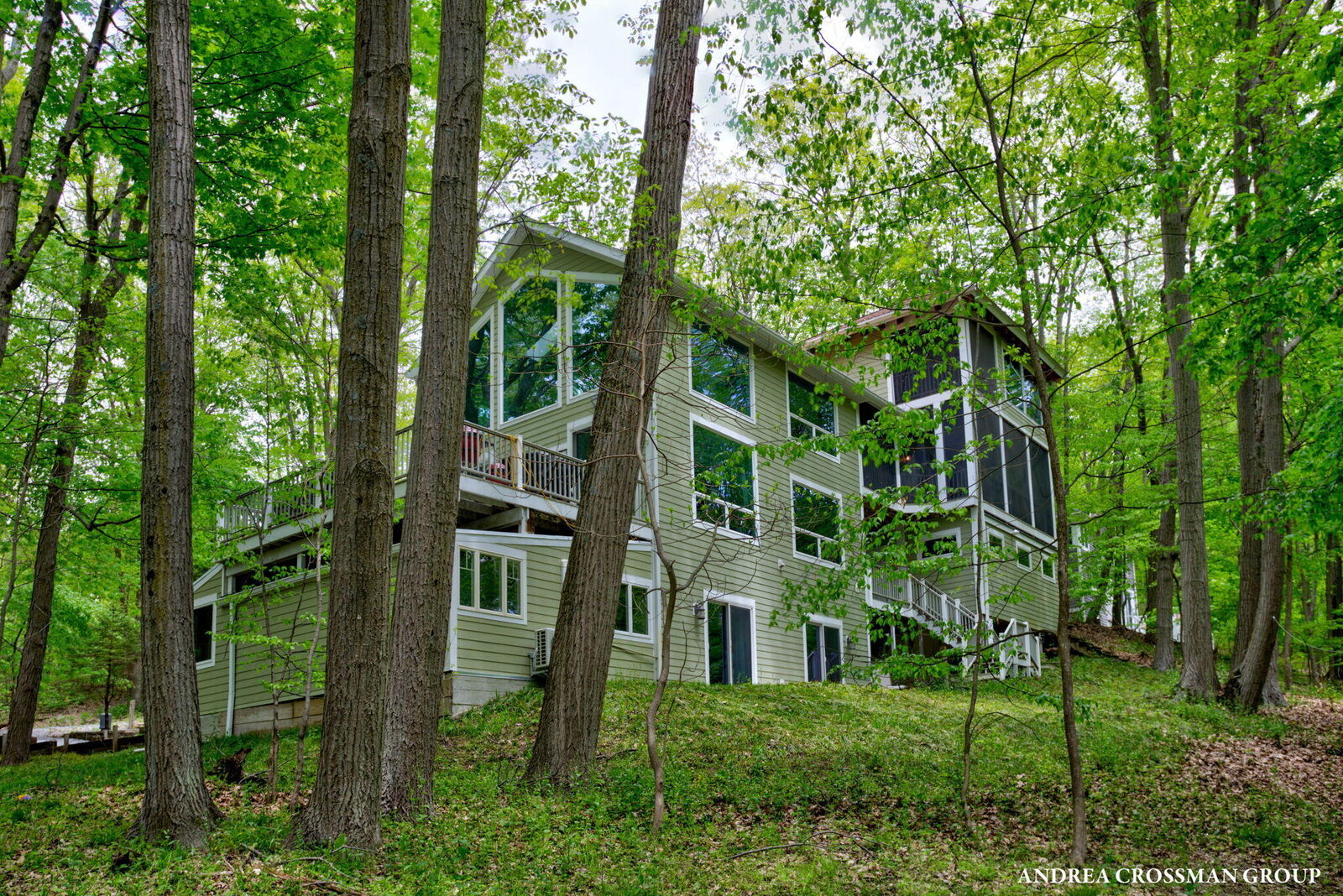 Property Photo: 17300 Trillium Ridge MI 49460