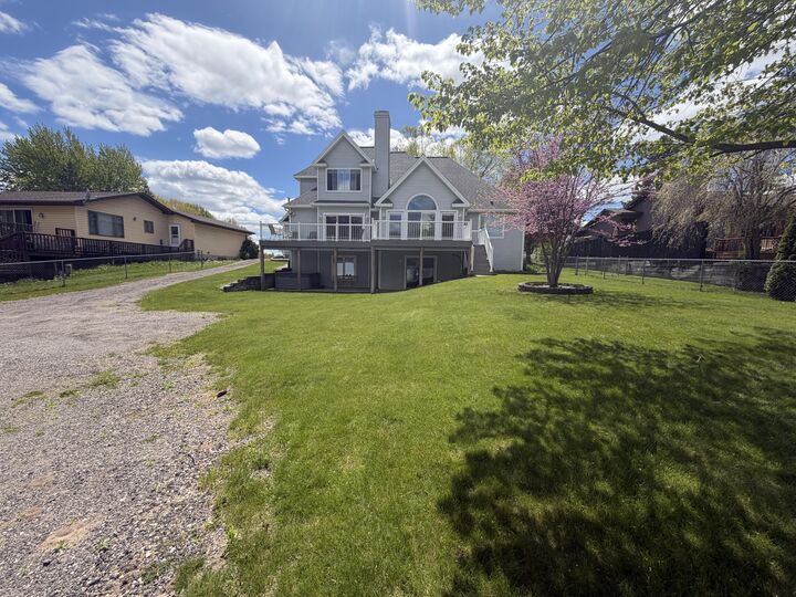 Property Photo: 607 Apache Drive MI 49412