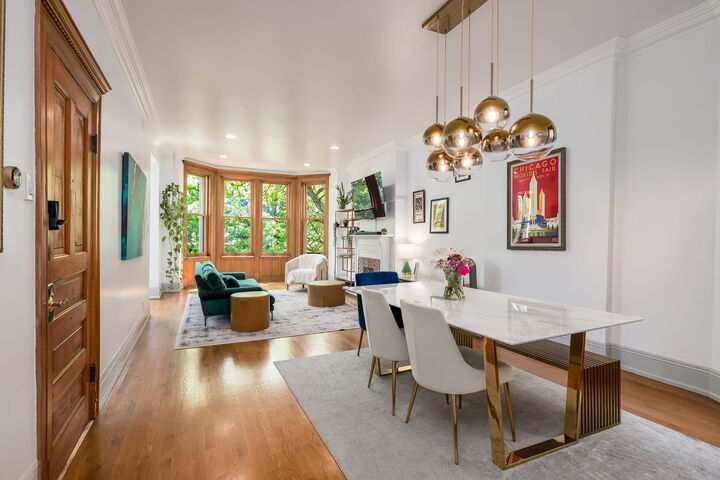 Property Photo: 1940 N Cleveland Avenue 4 IL 60614