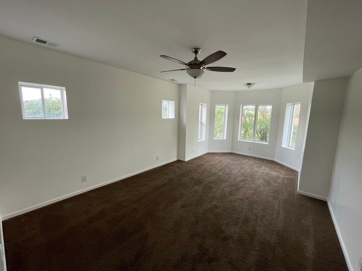 Property Photo:  649 E Marquette Road 3  IL 60637 