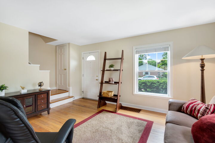 Property Photo: 3501 Vernon Avenue IL 60513