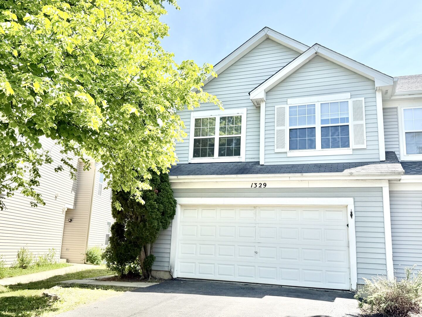 Property Photo:  1329 Newport Street  IL 60060 