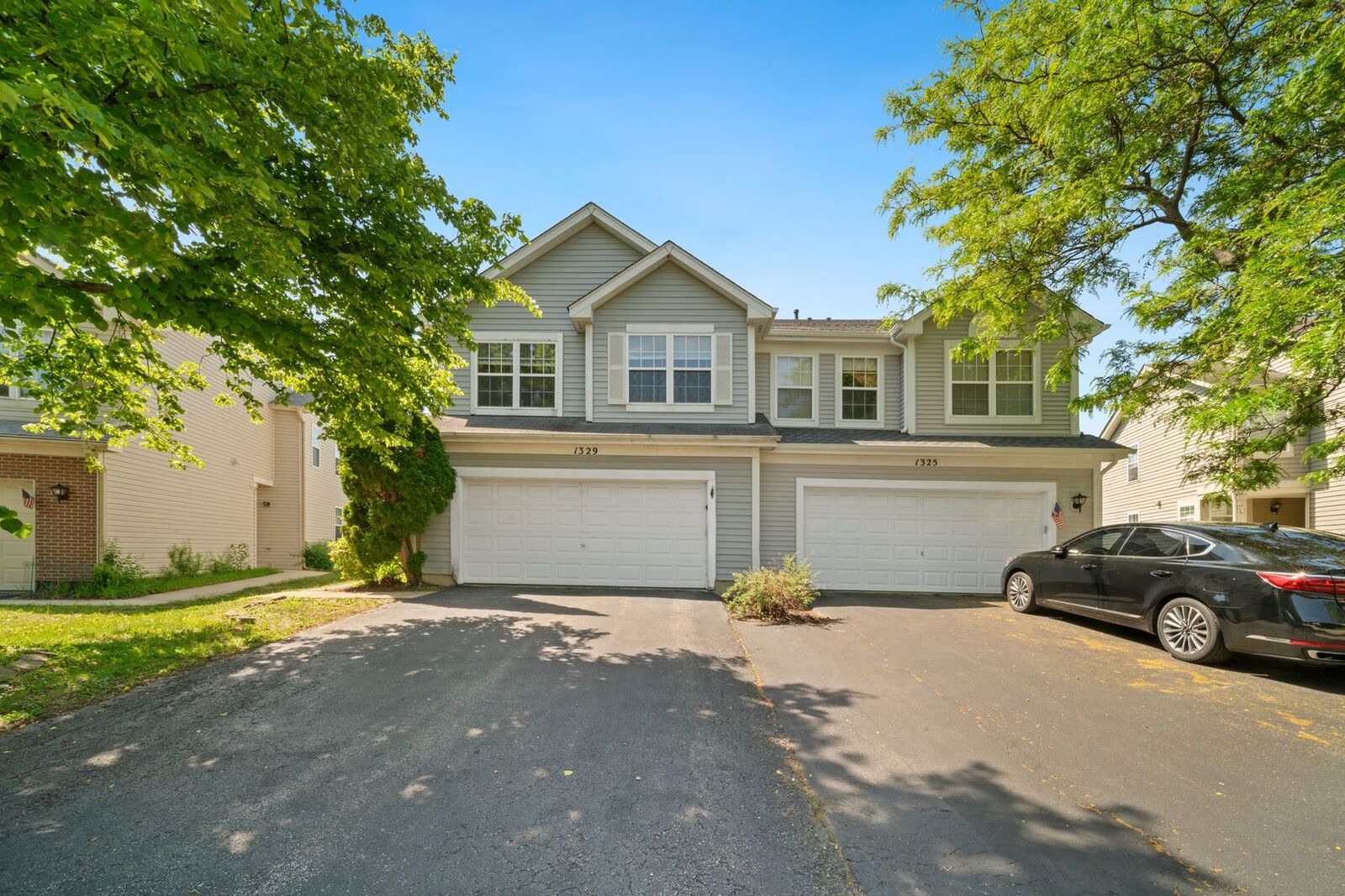 Property Photo: 1329 Newport Street IL 60060