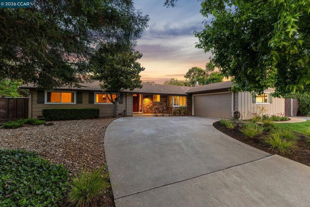 Property Photo:  978 Kenston Dr  CA 94517 