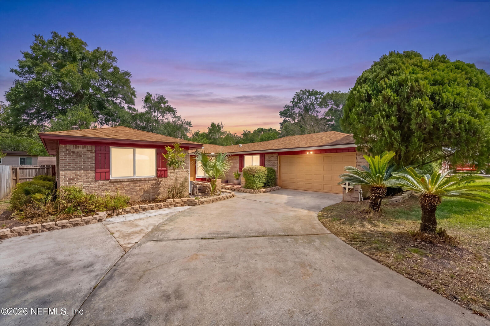 Property Photo: 6935 Alana Road FL 32211
