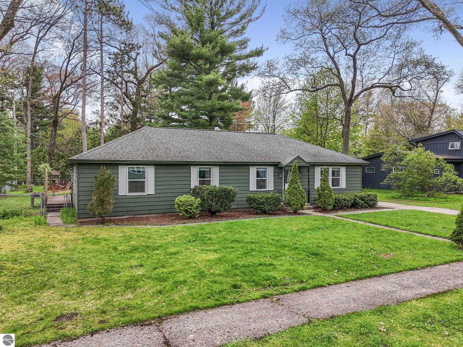 Property Photo: 522 Cromwell Drive MI 49686