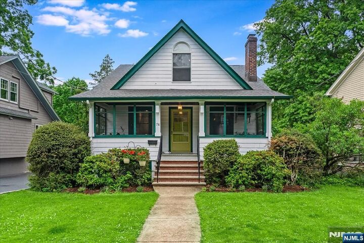 Property Photo:  74 Park Avenue  NJ 07044 