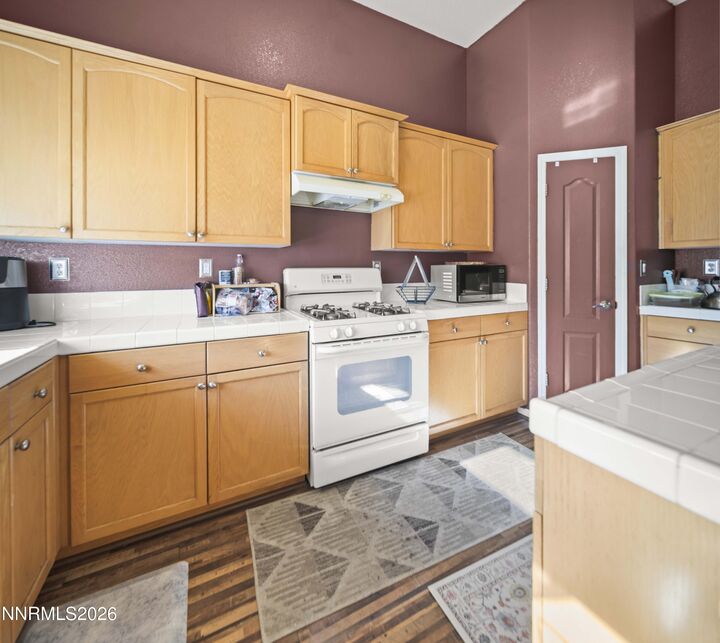 Property Photo: 1708 Little Oak Court NV 89408