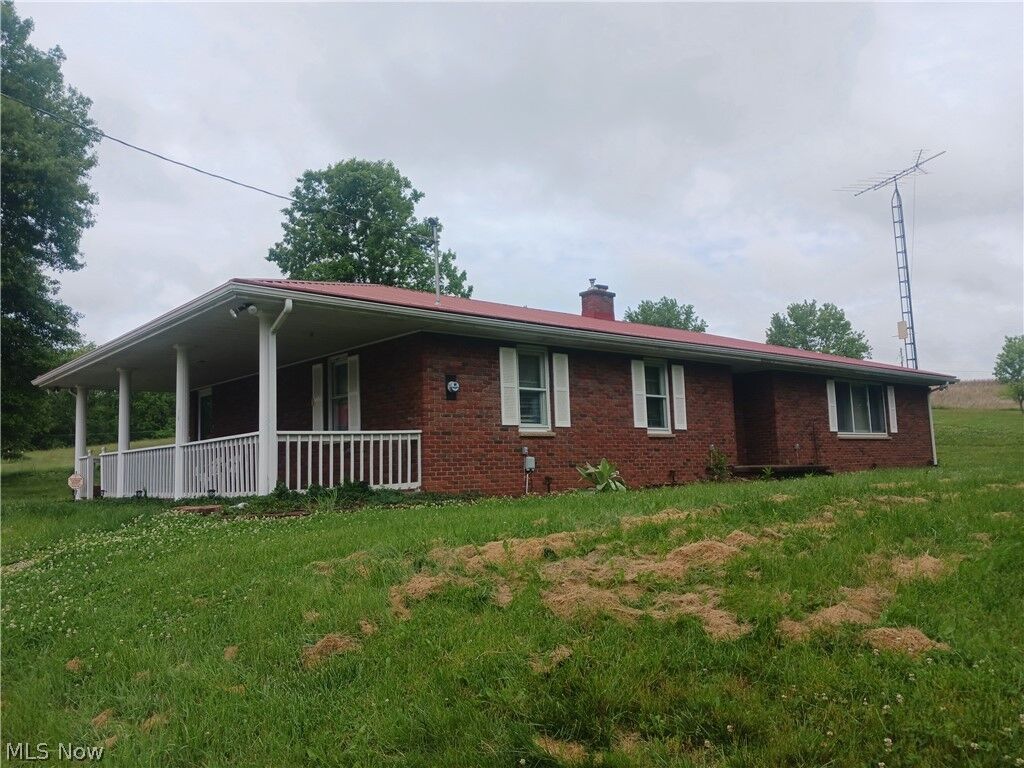 Property Photo:  183 Deming Road  OH 45729 