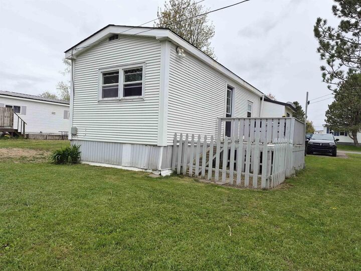 Property Photo: 10 Bayview Drive NS B4H 4E7