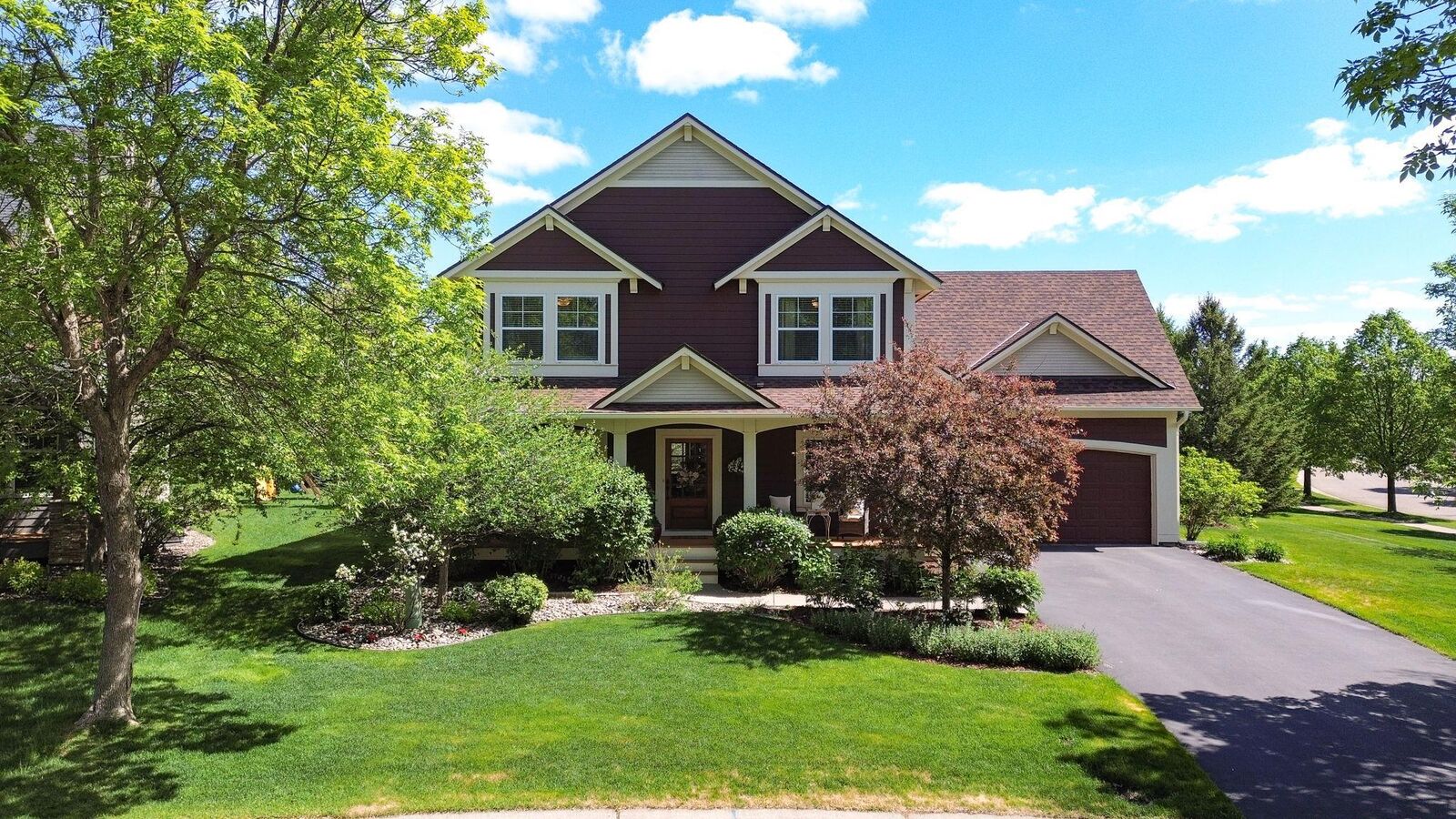 Property Photo: 2314 Field Stone Curve MN 55129