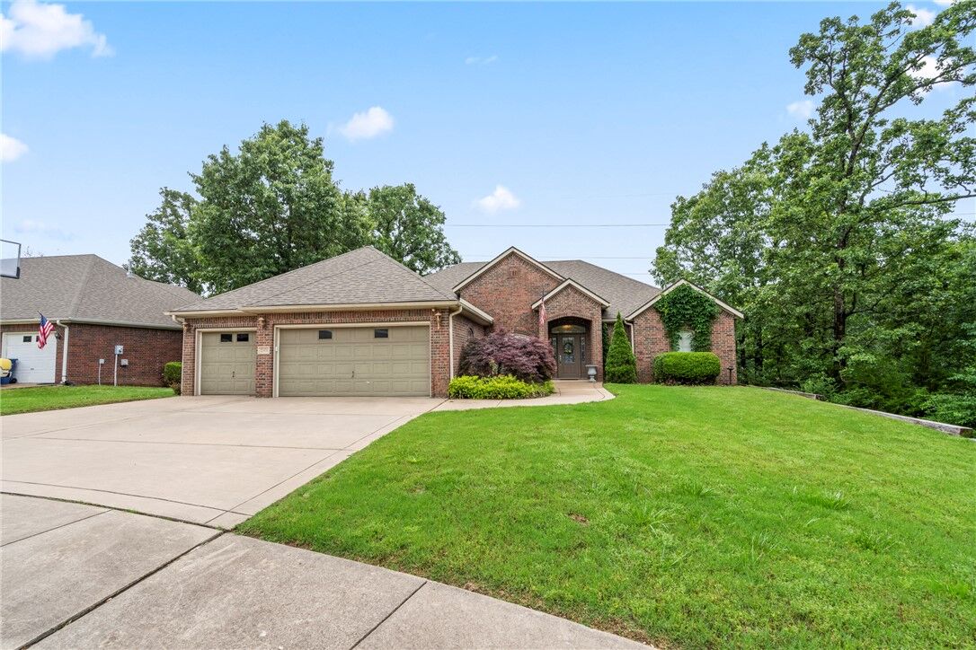 Property Photo:  2908 Cortney Circle  AR 72761 