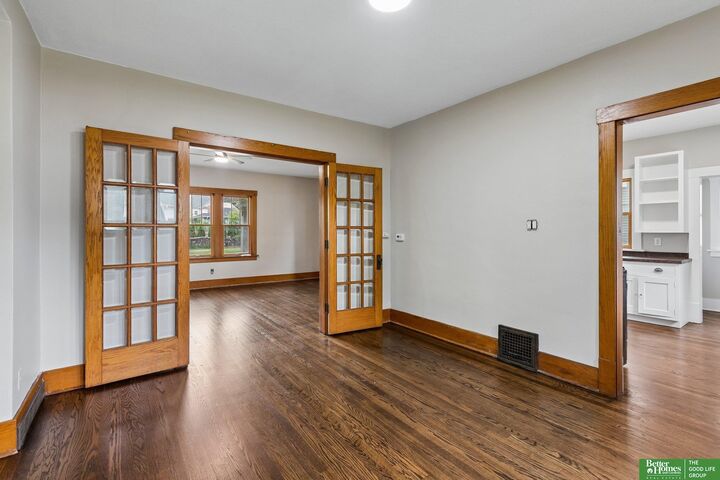 Property Photo:  2602 E Street  NE 68107 