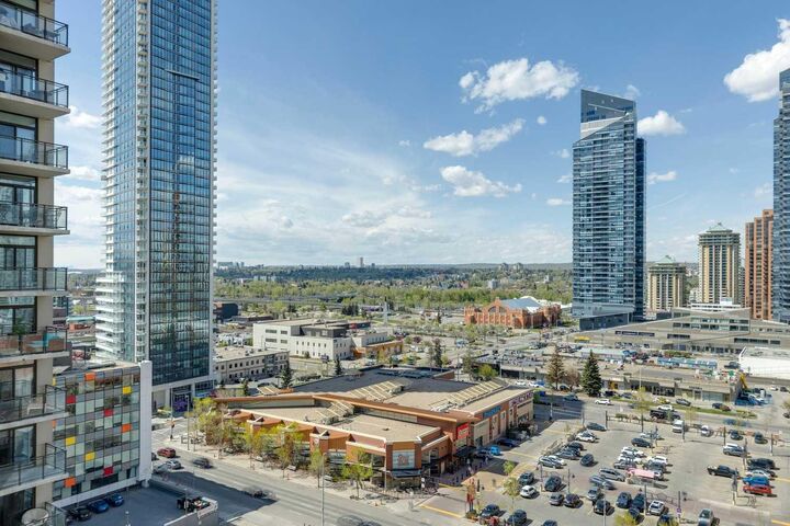 Property Photo:  1111 10 Street SW 1301  AB T2R 1E3 