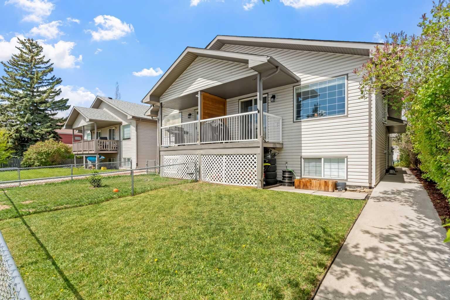 Property Photo: 224A 5 Avenue AB T1P 1B5