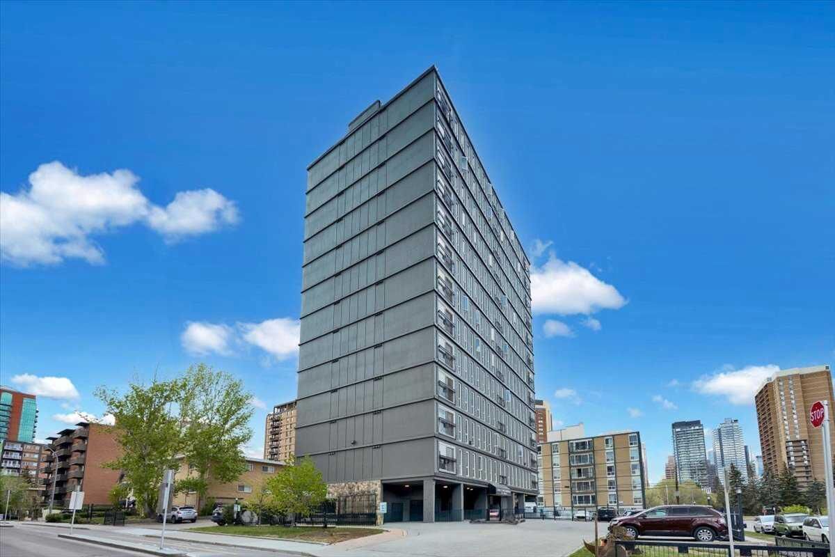 Property Photo:  706 15 Avenue SW 704  AB T2R 0R7 
