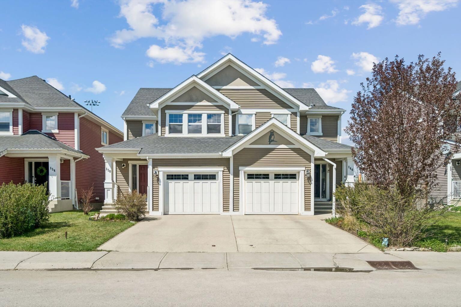 Property Photo:  150 River Heights Crescent  AB T4C 0J5 