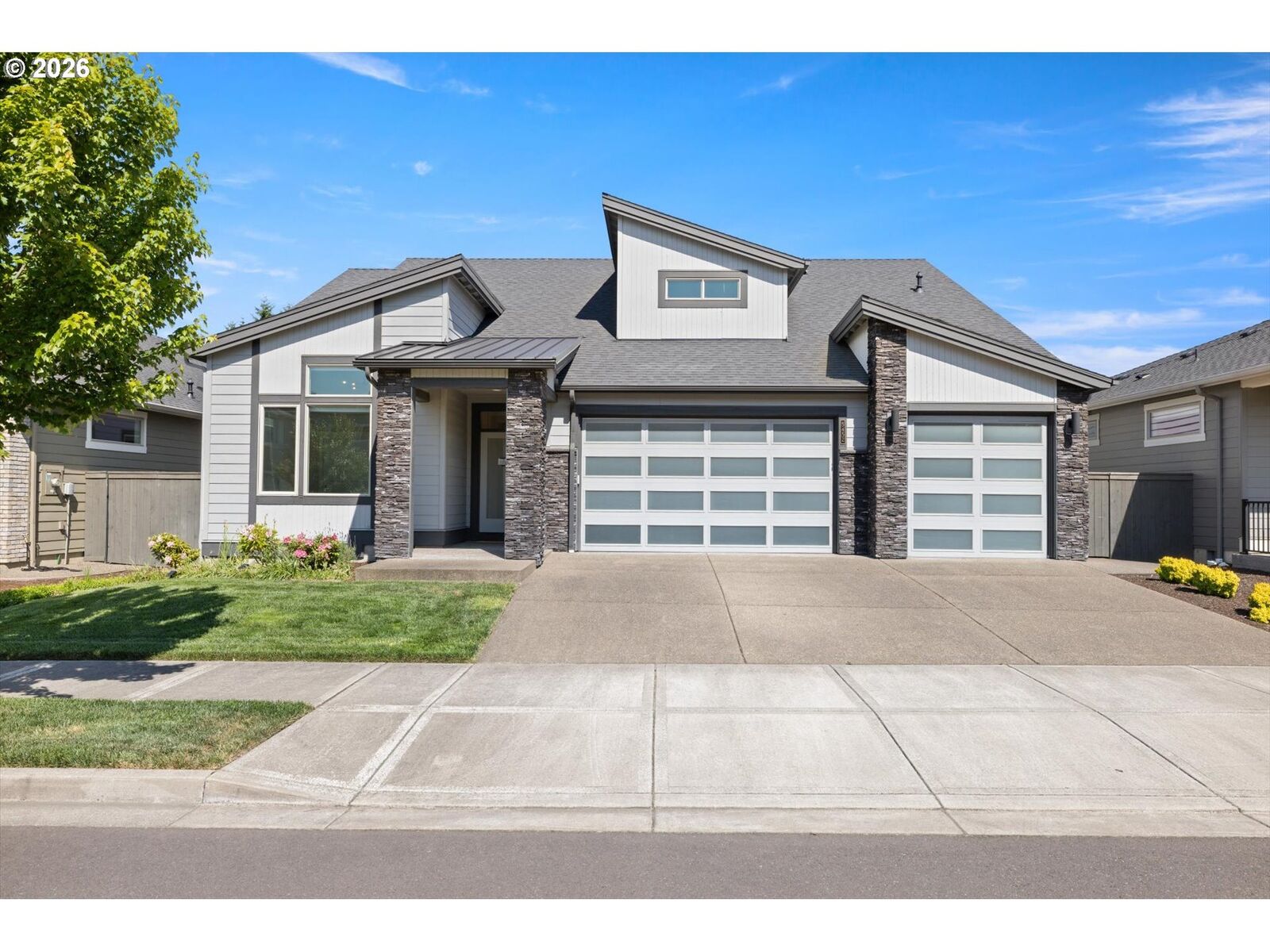 Property Photo: 5452 SE 80th Ave OR 97123